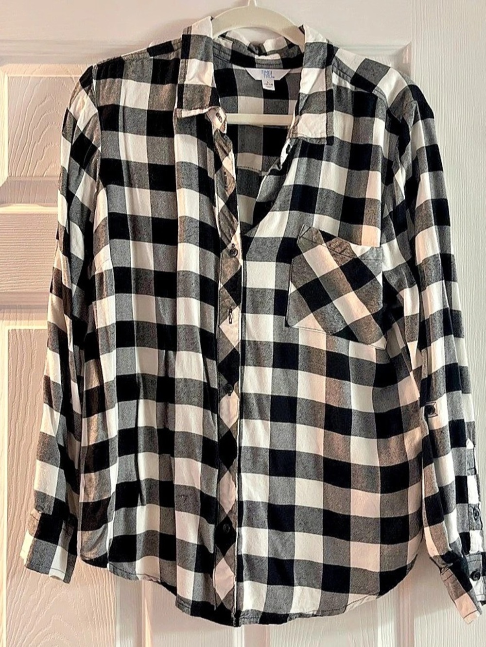 Time and Tru Checkered Button Down Shirt in Black & White Size Large